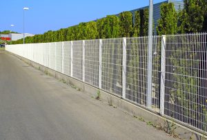Everything You Need To Know About Commercial Fencing: Advantages & Uses
